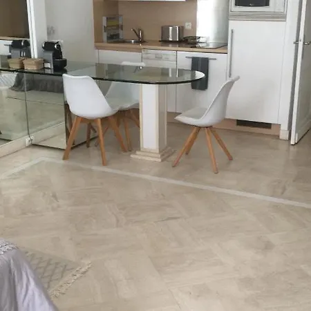 Palais Miramar 65 Bd De La Croisette Apartment *