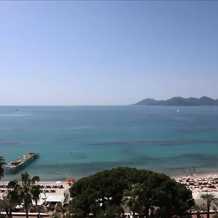 Palais Miramar 65 Bd De La Croisette