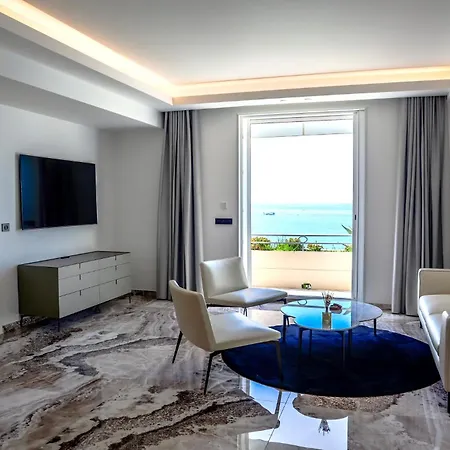 Palais Miramar 65 Bd De La Croisette Cannes